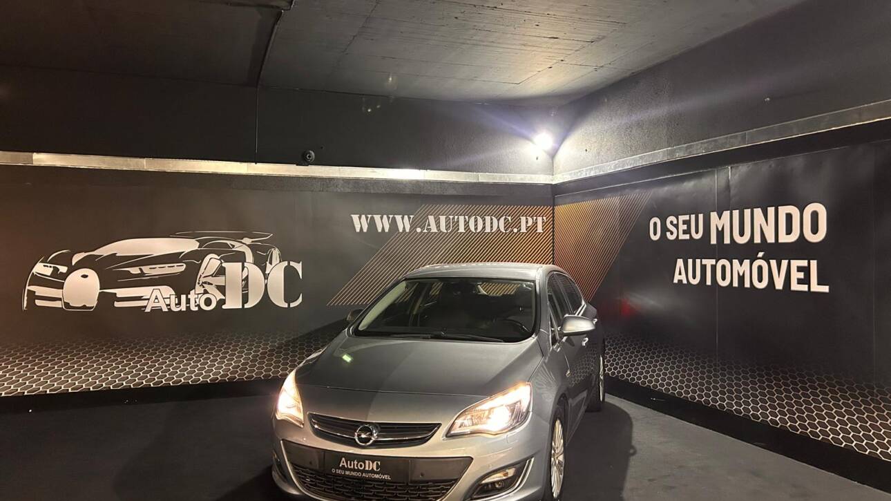 Opel Astra 1.6 CDTI DPF Excellence